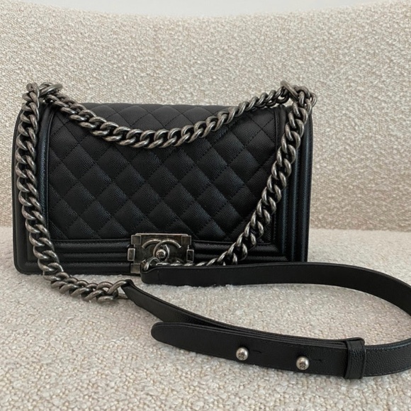 Authentic Chanel Boy Bag Medium Black Caviar - Picture 1 of 16